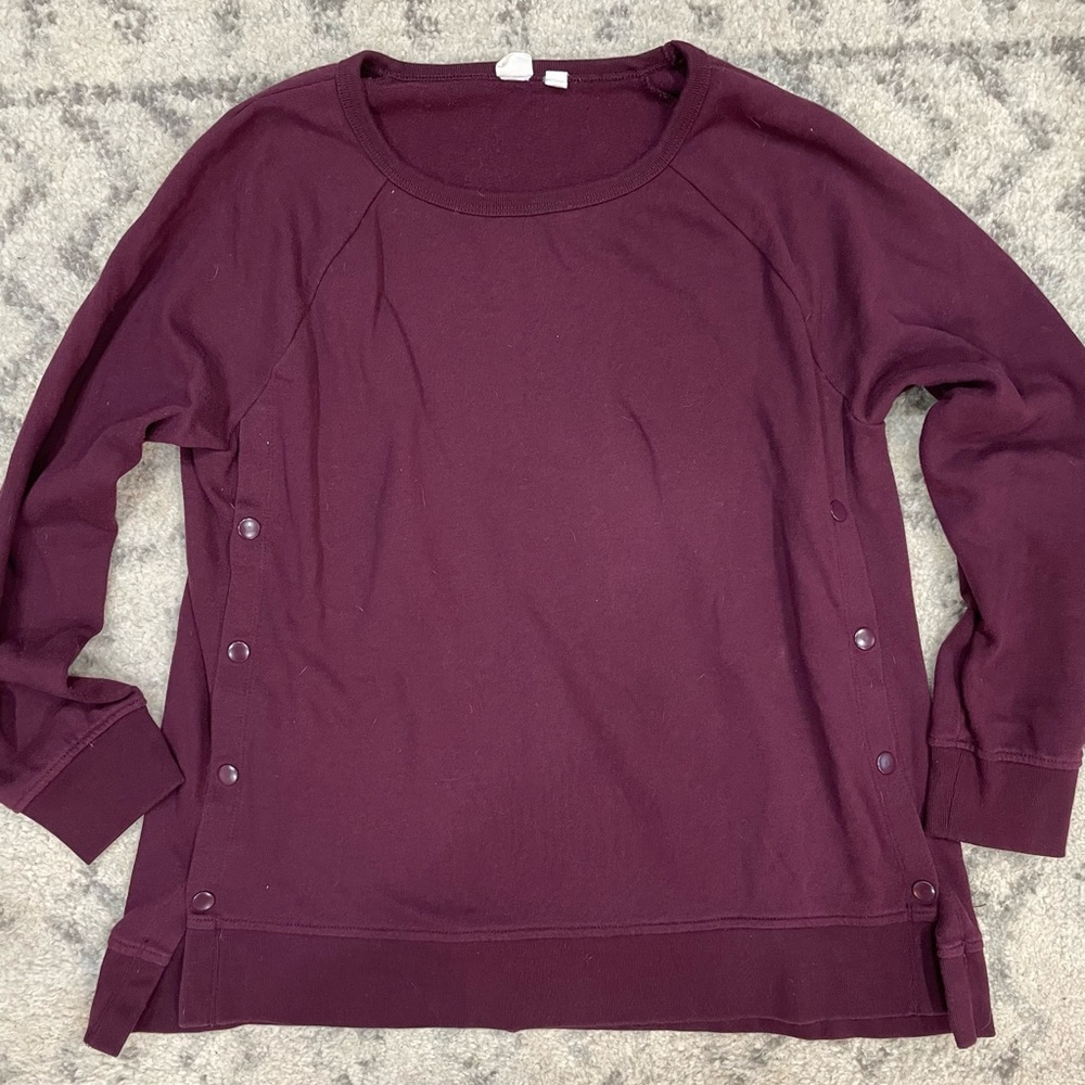GAP nursing sweatshirt